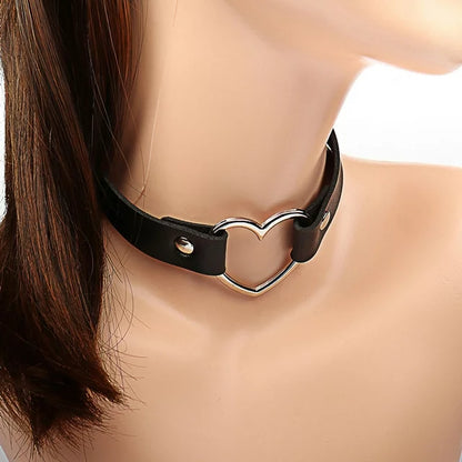 Collar Collar - Heart Choker
