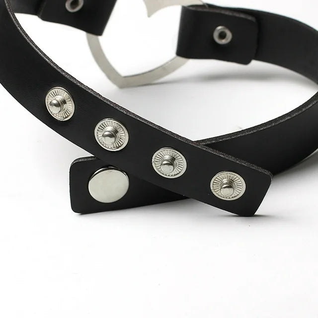 Collar Collar - Heart Choker